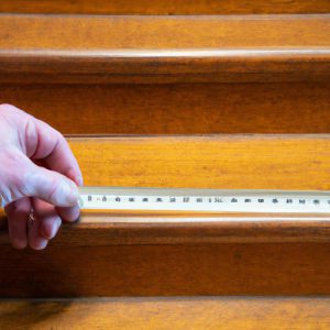 jak zmierzyć wysokość balustrady schodowej?